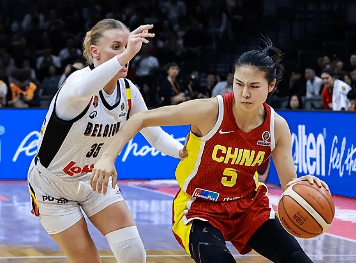 世界杯高清直播-输比利时！韩乔生一针见血，付政浩直指后场断层，阵容配置陷无奈